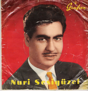 Sarı Sabahlık da Yakışmaz mı Güzele / Durma Güzel Durma album cover